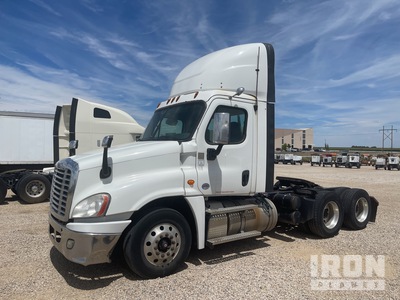 2019 Freightliner Cascadia 125 6x4 Cabeza Tractora Cabina Corta (Inoperable)