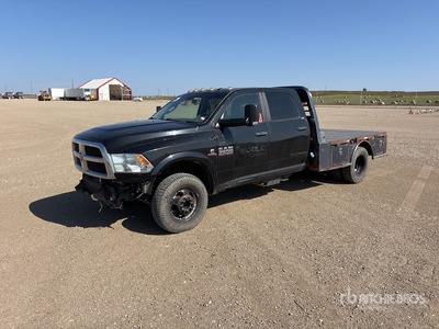 2018 Ram 3500 SLT 4x4 Crew Cab Flatbed Truck
