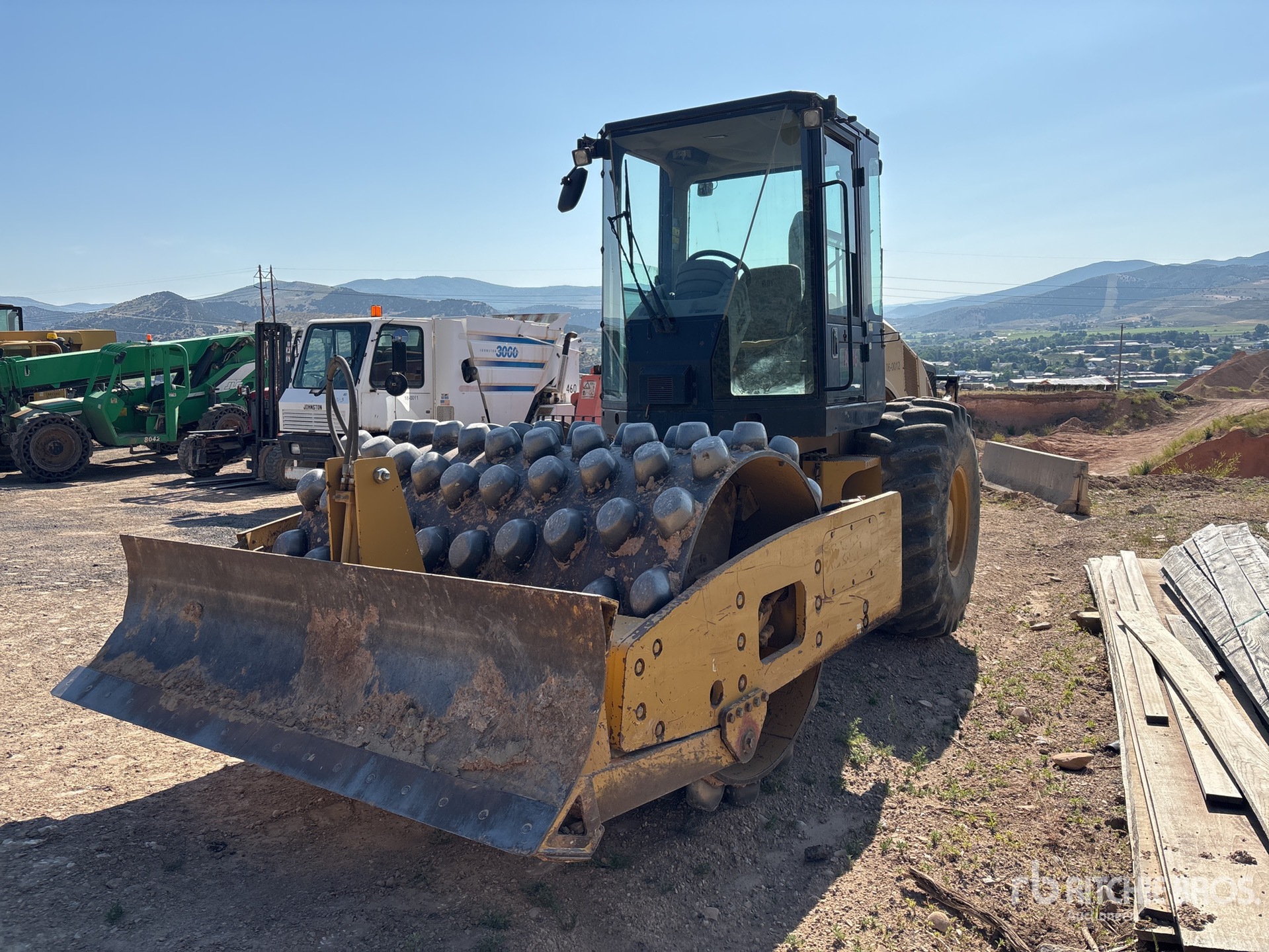 2012 Cat CP56 Compactador Pata de Cabra