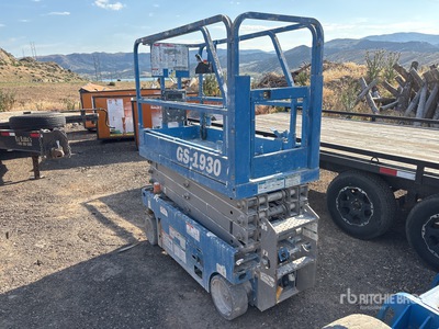 2014 Genie GS1930 Electric Scissor Lift