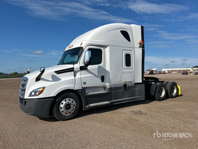 2020 Freightliner Cascadia 126 6x4 Sleeper Truck Tractor