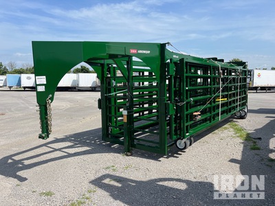 2022 Arrowquip HL-PC1000 34 ft Portable Corral System (Unused)