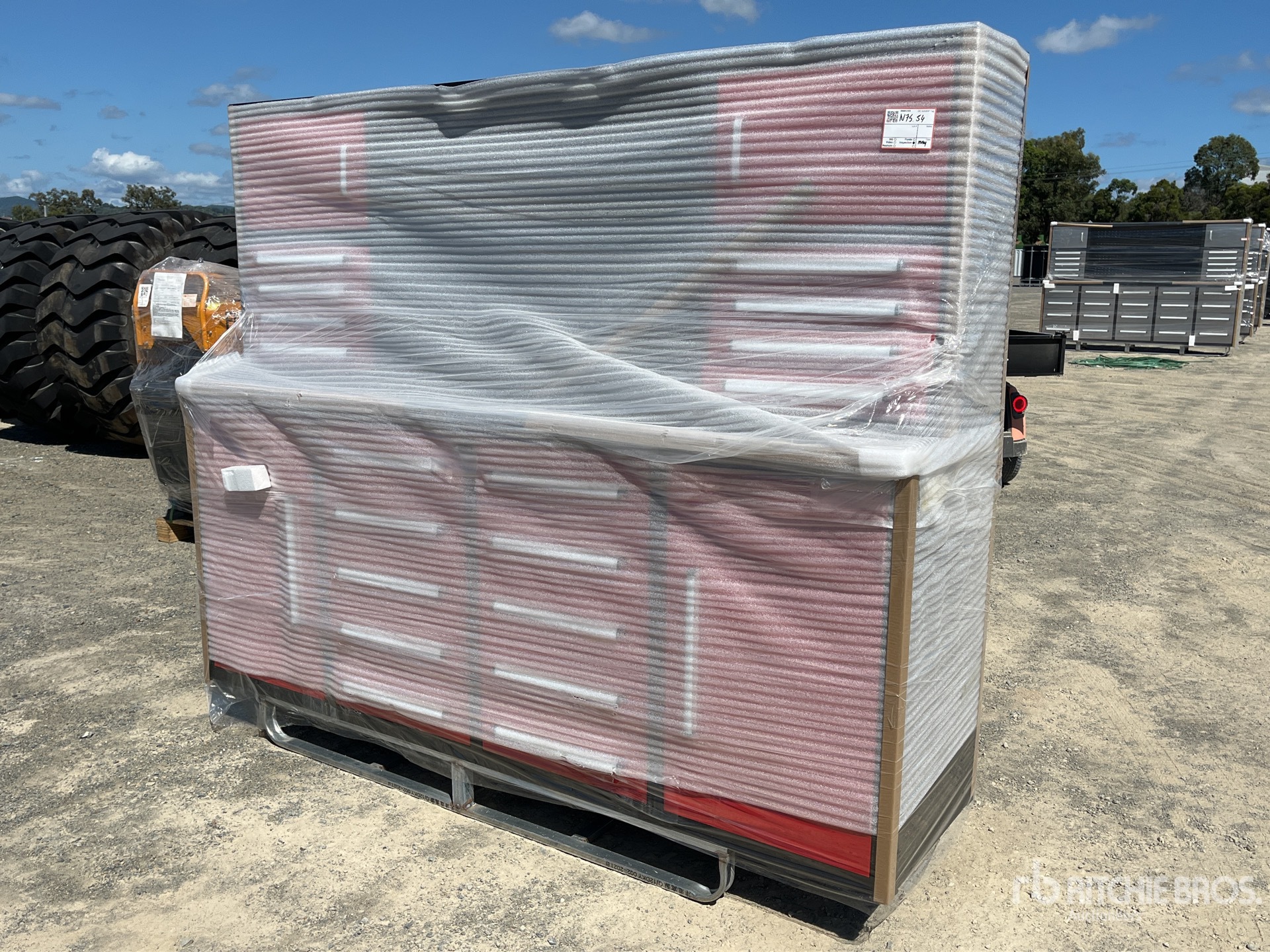 Suihe 2200 mm 18-Drawer Workbench (Unused)