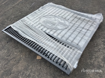 Suihe 14 ft Wrought Iron Bi-Parting Driveway Gate (Unused)