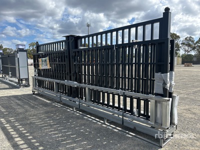 Quantity of (3) Suihe 20 ft Bi-Parting Einfahrtstor (Unused)