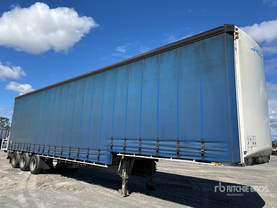 2012 MaxiTrans 13.4 m Tri/A Step Deck Curtain Side Trailer
