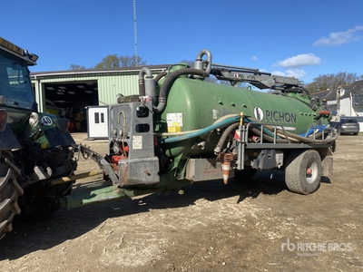 2011 Pichon TCI 10400 S/A Tonne A Lisier Aspirante 1 Essieu Remolque cisterna de vacio
