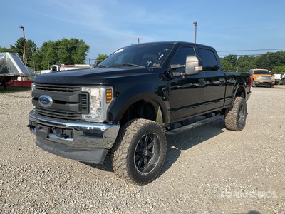 2019 Ford F-250 XL 4x4 Crew Cab Pickup