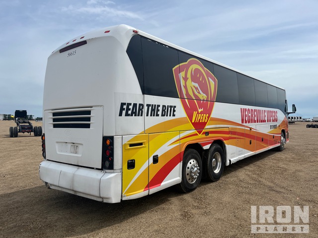 2006 MCI J4500 6x4 48-Seat Crew Carrier Bus in Nisku, Alberta, Canada ...