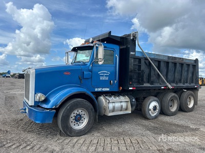 2013 Peterbilt 365 8x4 Camion à benne basculante Tridem