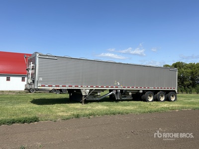2012 Wilson DWH-550PM 45 ft Tri/A Grain Trailer