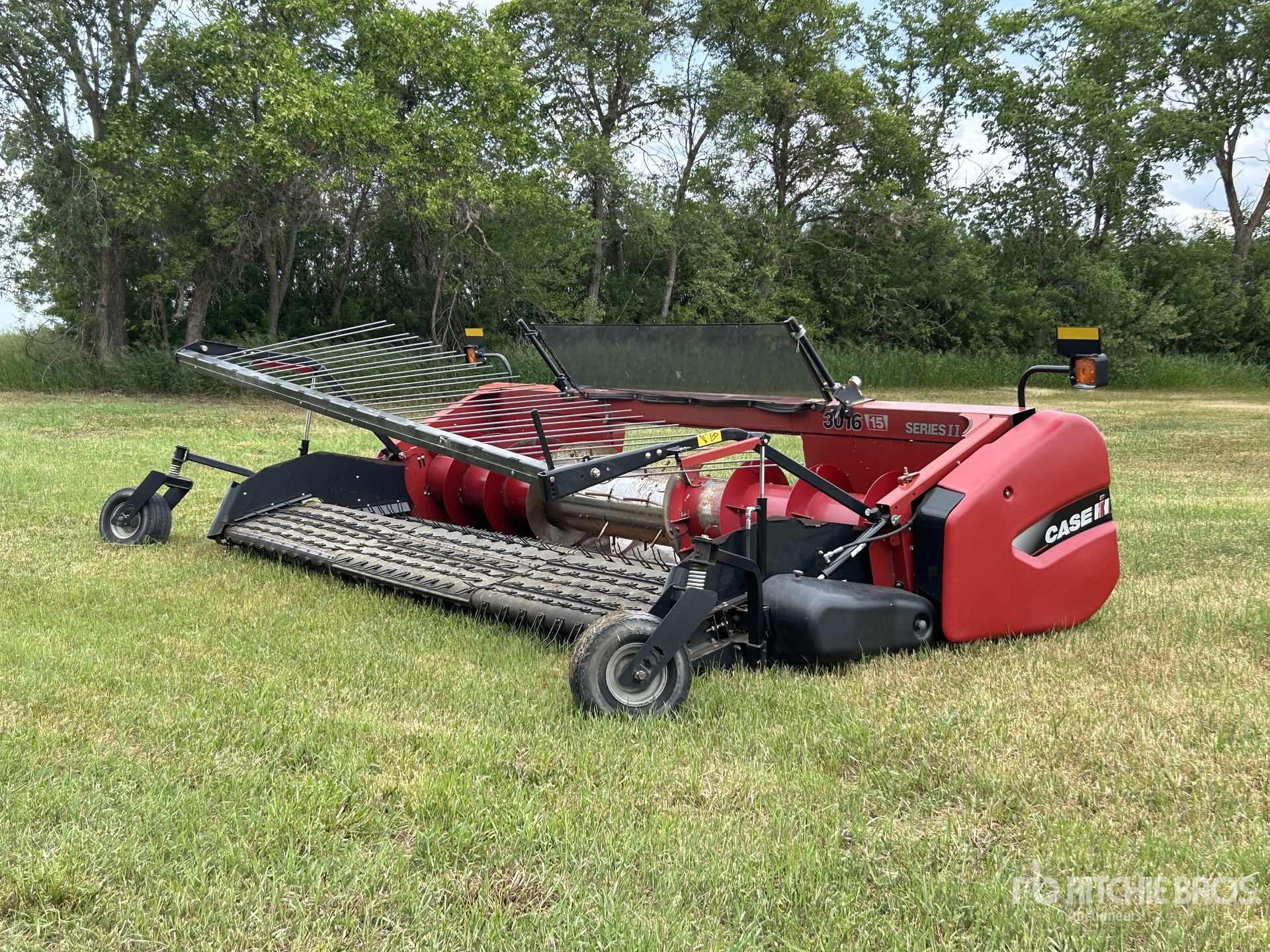2016 Case IH 3016 15 ft Combine Pickup Header
