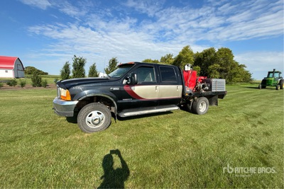 2000 Ford F-350 4x4 Crew Cab Flatbed Truck