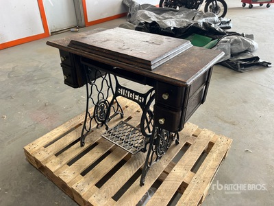 Singer Sewing Table