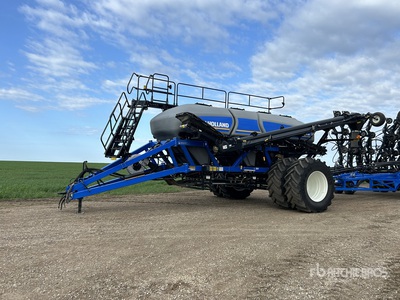 2022 New Holland P3550 550 bu Tow-Between Wózek pneumatyczny