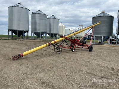 2010 Westfield 8 in x 50 ft Vis sans fin à grain