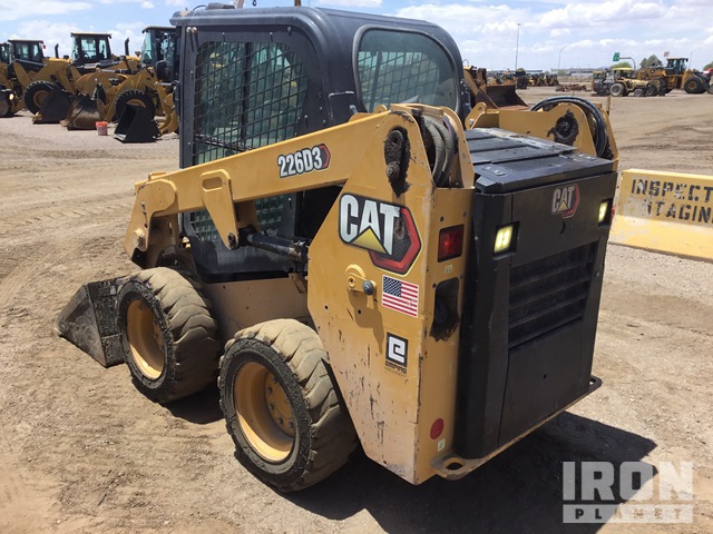 MINI CARGADOR SOBRE RUEDAS 2020 CATERPILLAR 226D3