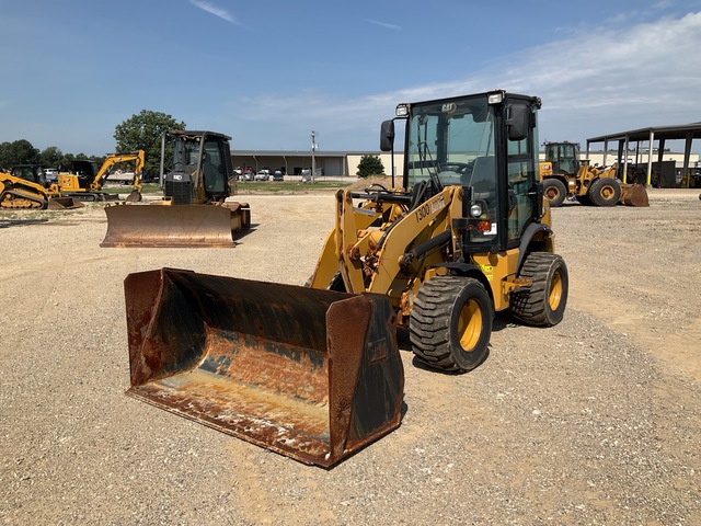 2022 Caterpillar 903D