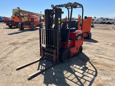 Raymond 470C50 3000 lb Montacargas Eléctrico