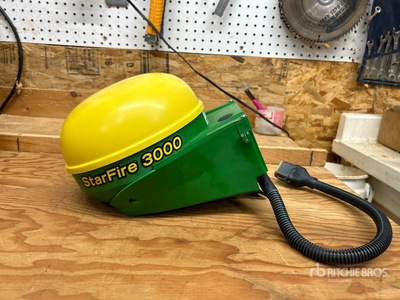 John Deere StarFire 3000 GNSS Receiver