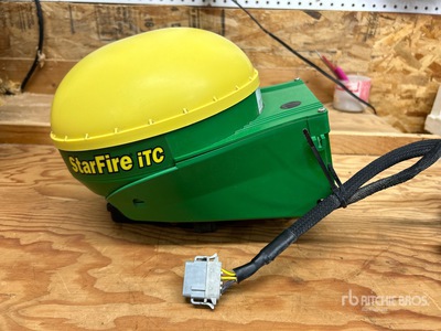 John Deere StarFire iTC GNSS Receiver