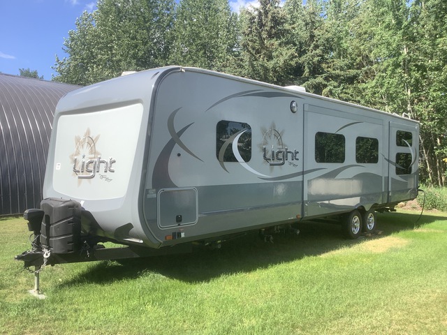 2017 Open Range 308BHS 37 ft T/A Travel Trailer 2017 Open Range 308BHS 37 ft T/A Travel Trailer