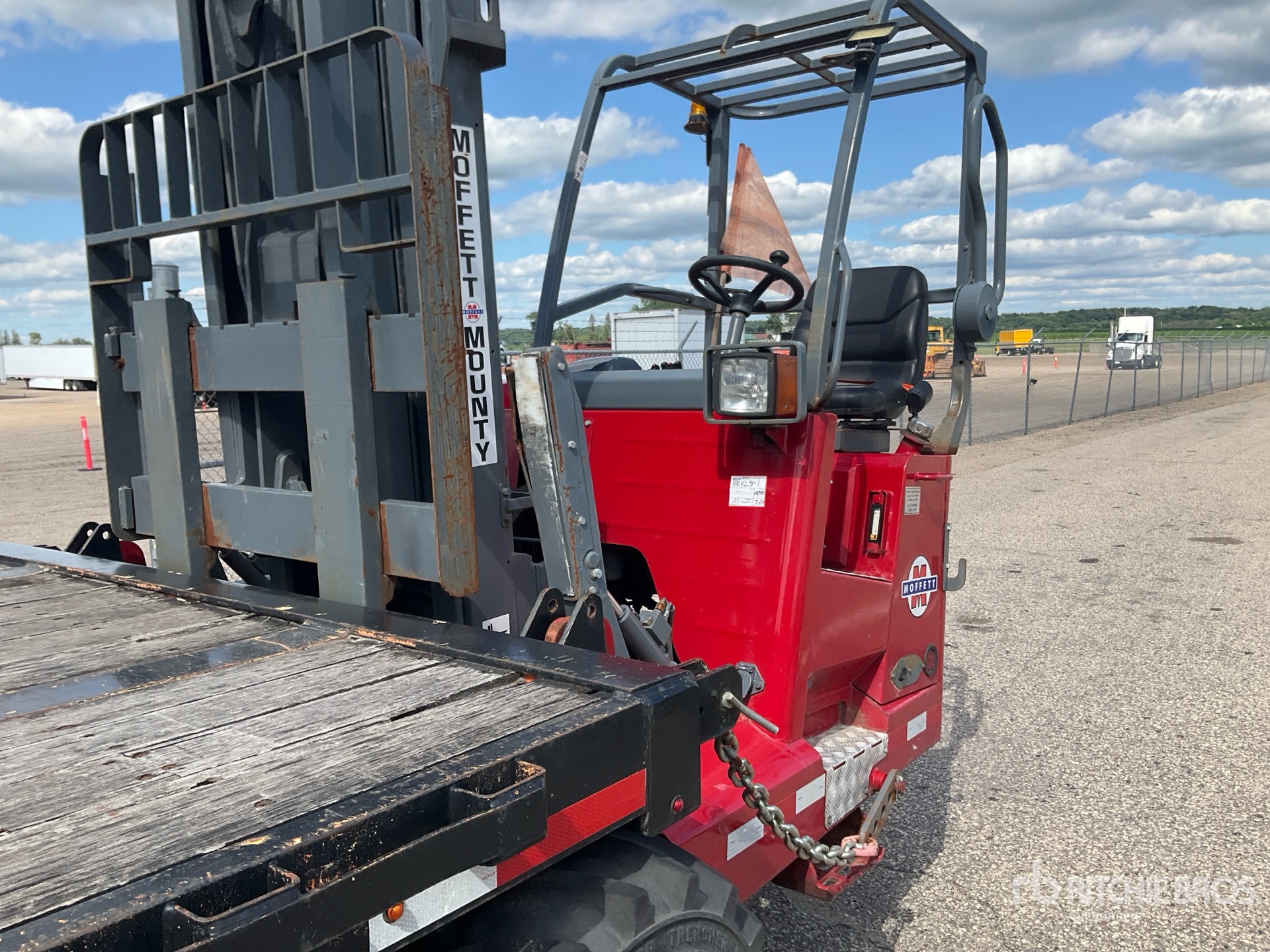 2007 Moffett M55 Truck Mounted Forklift
