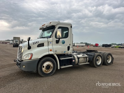 2017 Freightliner Cascadia 113 6x4 T/A Sleeper Truck Tractor