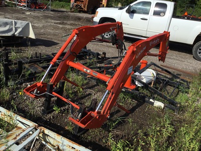 2023 Kubota LA526 Front Loader Attachment