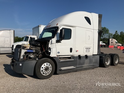 2020 Freightliner Cascadia 126 6x4 T/A Slaapcabine Trekker