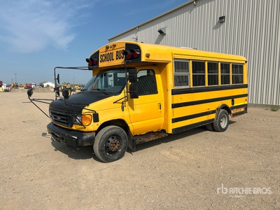 2006 Thomas 4x2 17-Seat School Bus