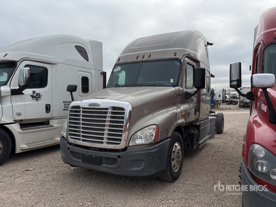 2018 Freightliner Cascadia 125 6x4 Cabeza Tractora Cabina Dormitorio (Inoperable)