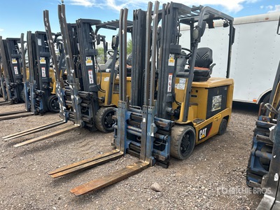 Cat EC30N2 4000 lb Electric Forklift