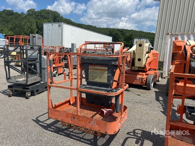 2011 JLG E400AJPN 2WD Electric Plataforma Elevadora Articulada