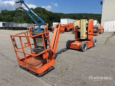 2011 JLG E300 AJP 2WD Electric Plataforma Elevadora Articulada