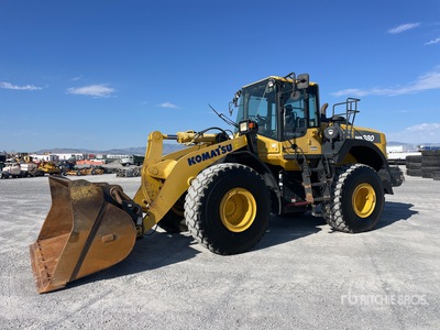 2017 Komatsu WA380-8 Wheel Loader