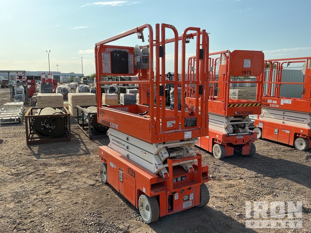ELEVADOR TIJERA 2021 SNORKEL S3219E