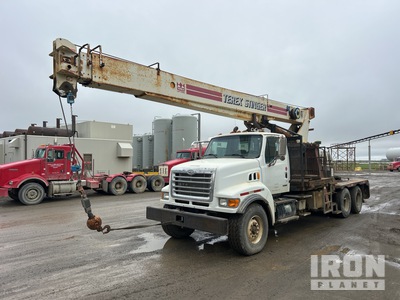 Terex BT3874 38000 lb Straight Boom on 2001 Sterling LT9511 6x4 Camion à flèche