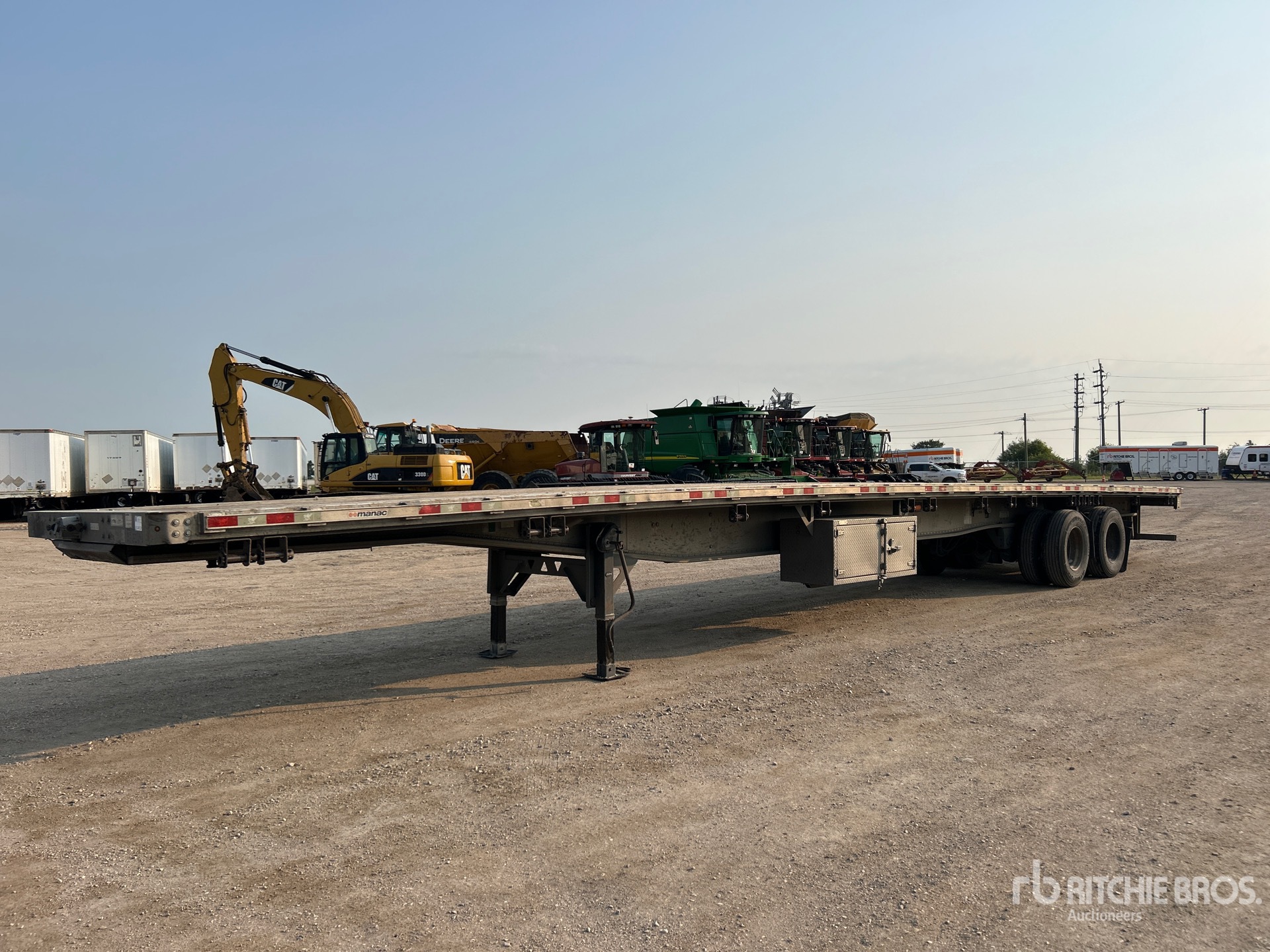 2015 Manac 53 ft T/A Flatbed Trailer