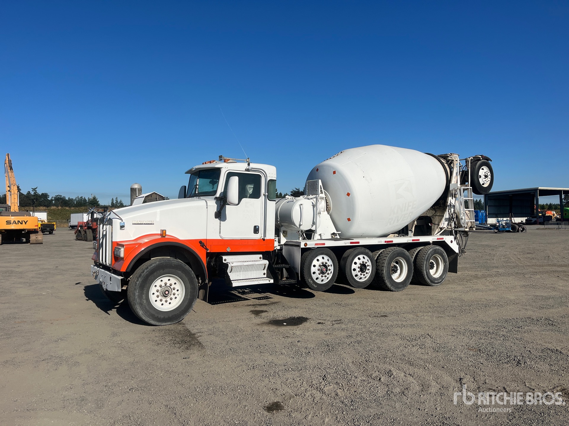 2005 Kenworth W900B 12x4 Betonomieszarka