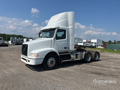 2014 Volvo VNM200 6x4 T/A Day Cab Truck Tractor