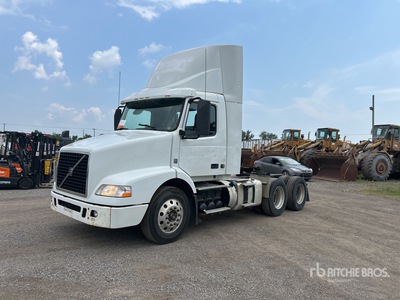 2015 Volvo VNM200 6x4 T/A Day Cab Truck Tractor