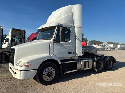 2015 Volvo VNM200 6x4 T/A Day Cab Truck Tractor