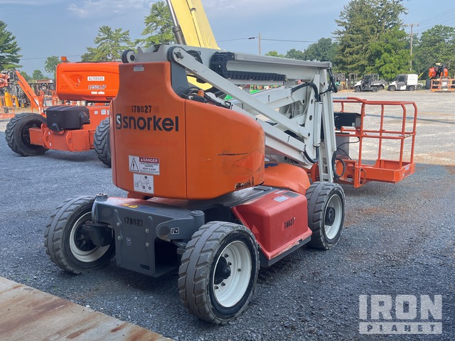 ELEVADOR ARTICULADO 2016 SNORKEL A46JE