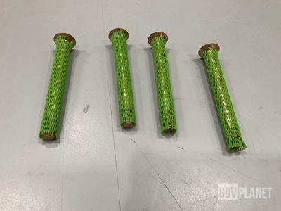 (4) Shoulder Screws