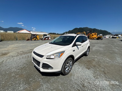 2014 Ford Escape 2WD を見 SUV