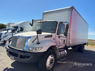 2015 International MA025 4x2 Camion fourgon