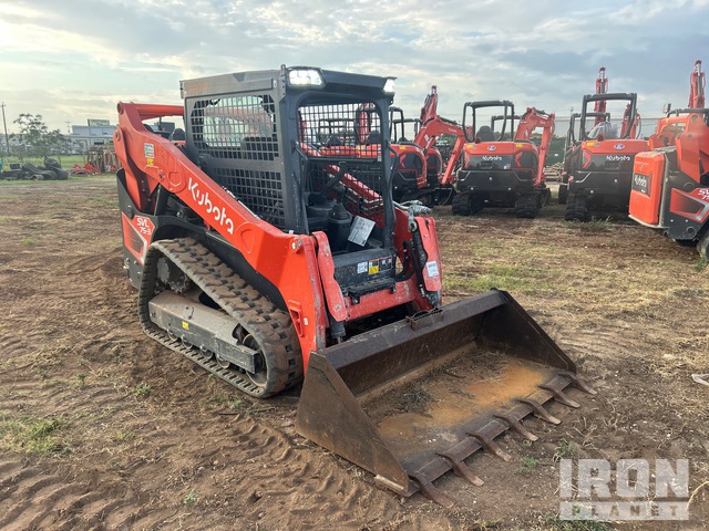 MINI CARGADOR SOBRE ORUGAS KUBOTA SVL753