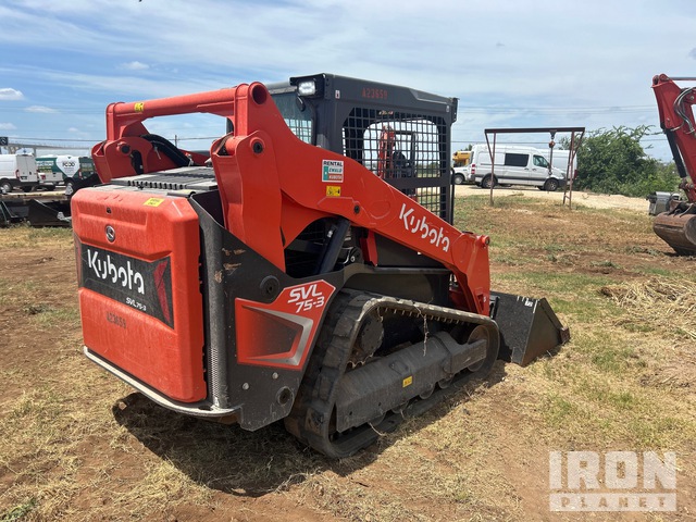 MINI CARGADOR SOBRE ORUGAS KUBOTA SVL753