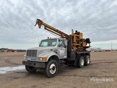 1995 International F4900 6x4 Camion de forage
